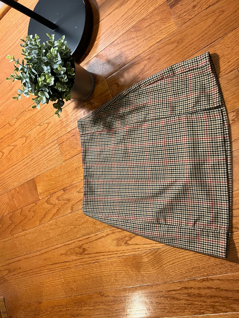 Brandy Melville John Galt Plaid Mini Skirt in Beige, Black, and Red
